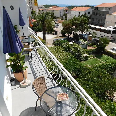 Jacky Apartment
