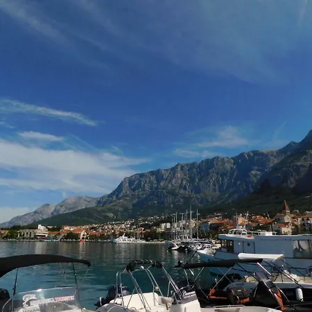 Jacky Lägenhet Makarska